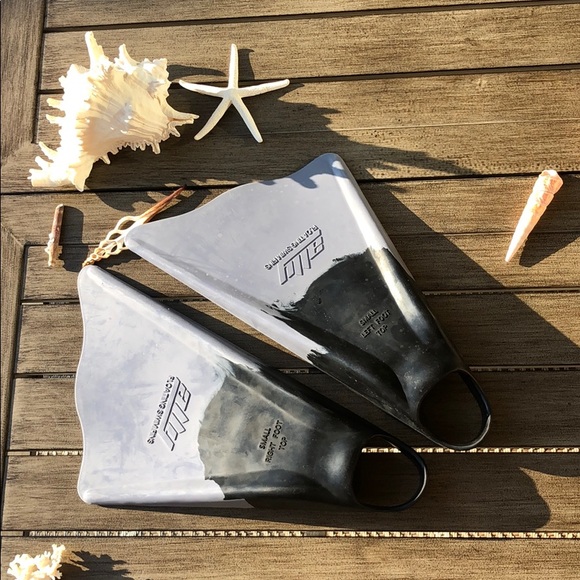 🌴🌼ALLY- FLIPPERS/FINS🌼🌴 - Picture 5 of 5